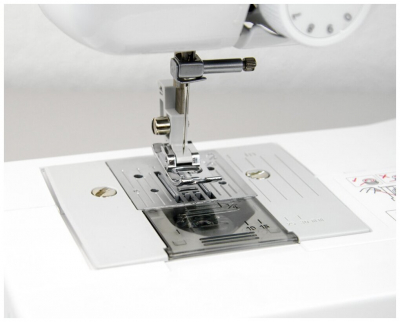 Швейная машина BROTHER J17S белый/розовый от магазина Лидер